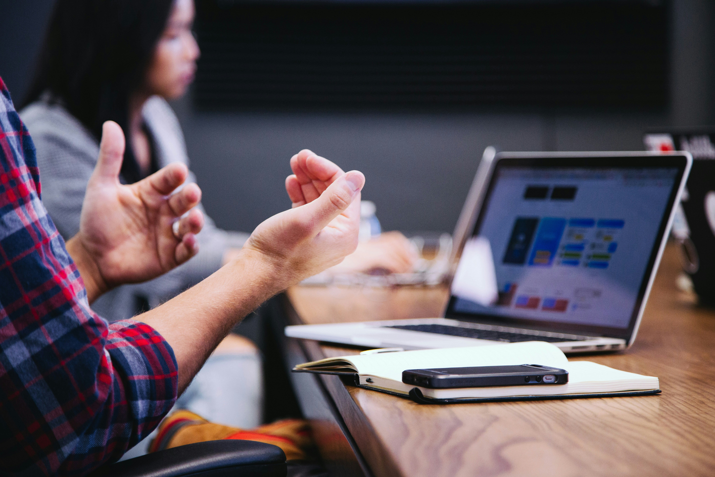 Emerging Workplace Trends: Navigating the Path Back to the Office
